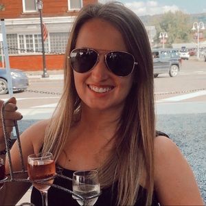 Meet your Posher, Kaitlyn